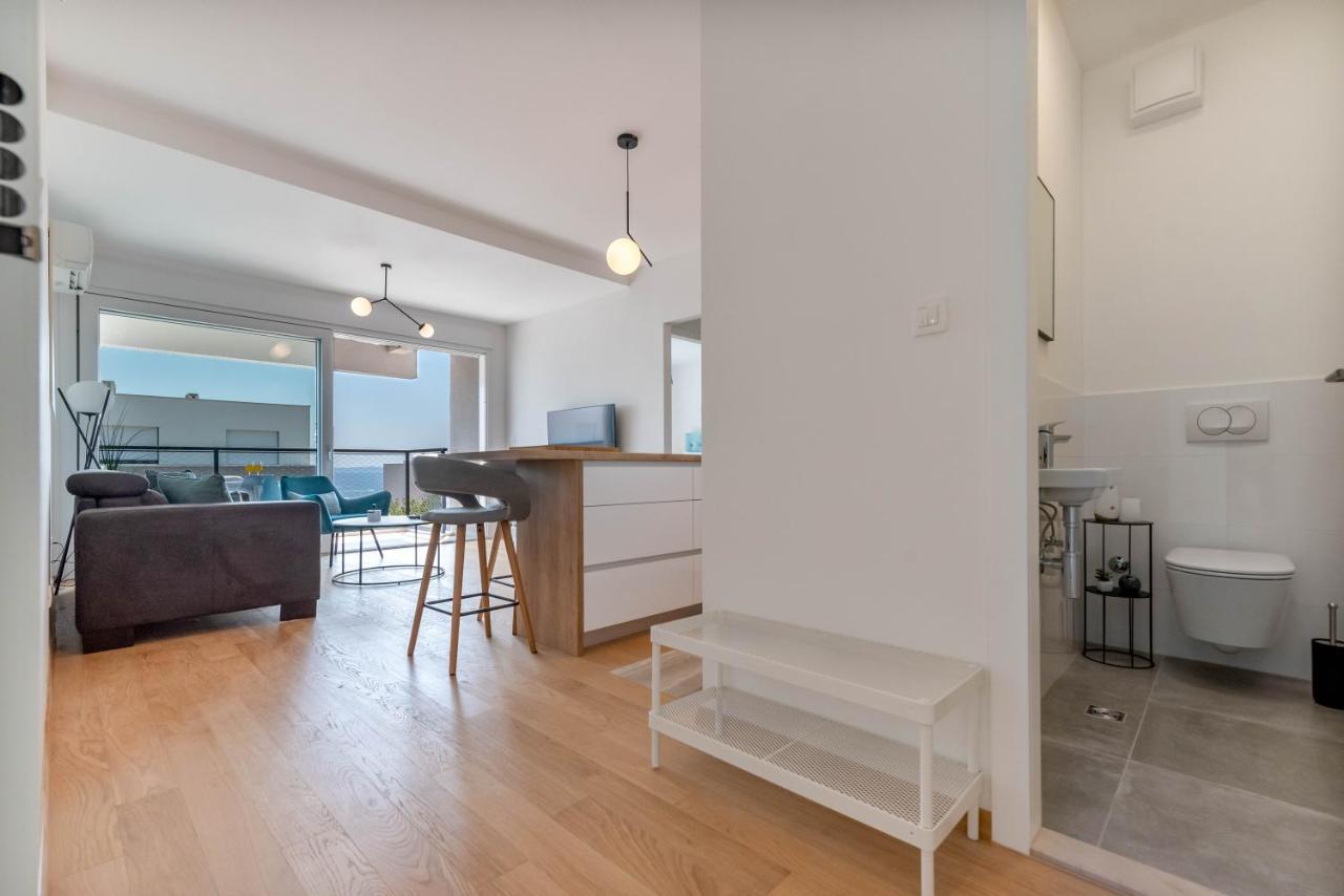 Dalmatia Apartment Znjan สปลิท ภายนอก รูปภาพ