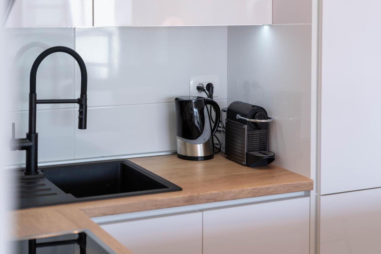Dalmatia Apartment Znjan สปลิท ภายนอก รูปภาพ