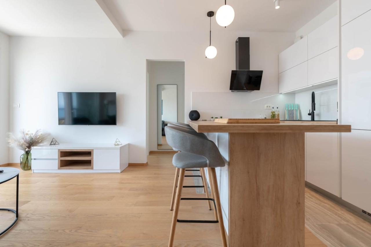 Dalmatia Apartment Znjan สปลิท ภายนอก รูปภาพ