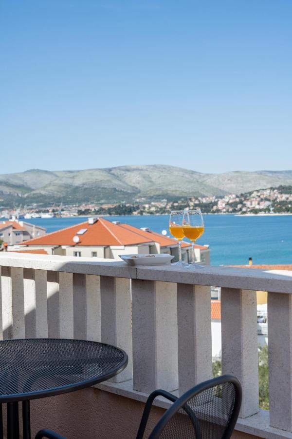 Dalmatia Apartment Znjan สปลิท ภายนอก รูปภาพ